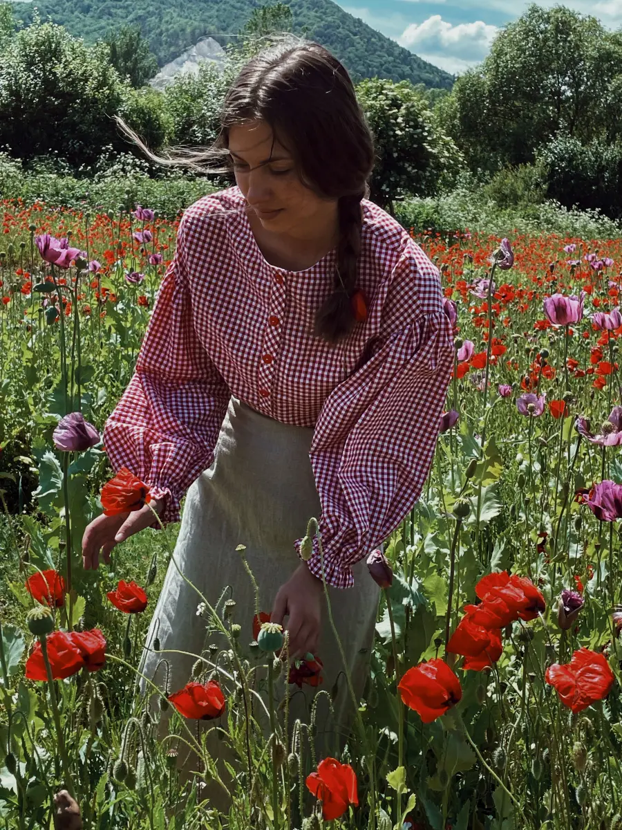 Bavlnená blúzka-Červené pole