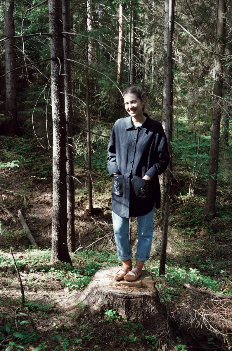 Ľanový košeľokabát s výšivkou -Korene