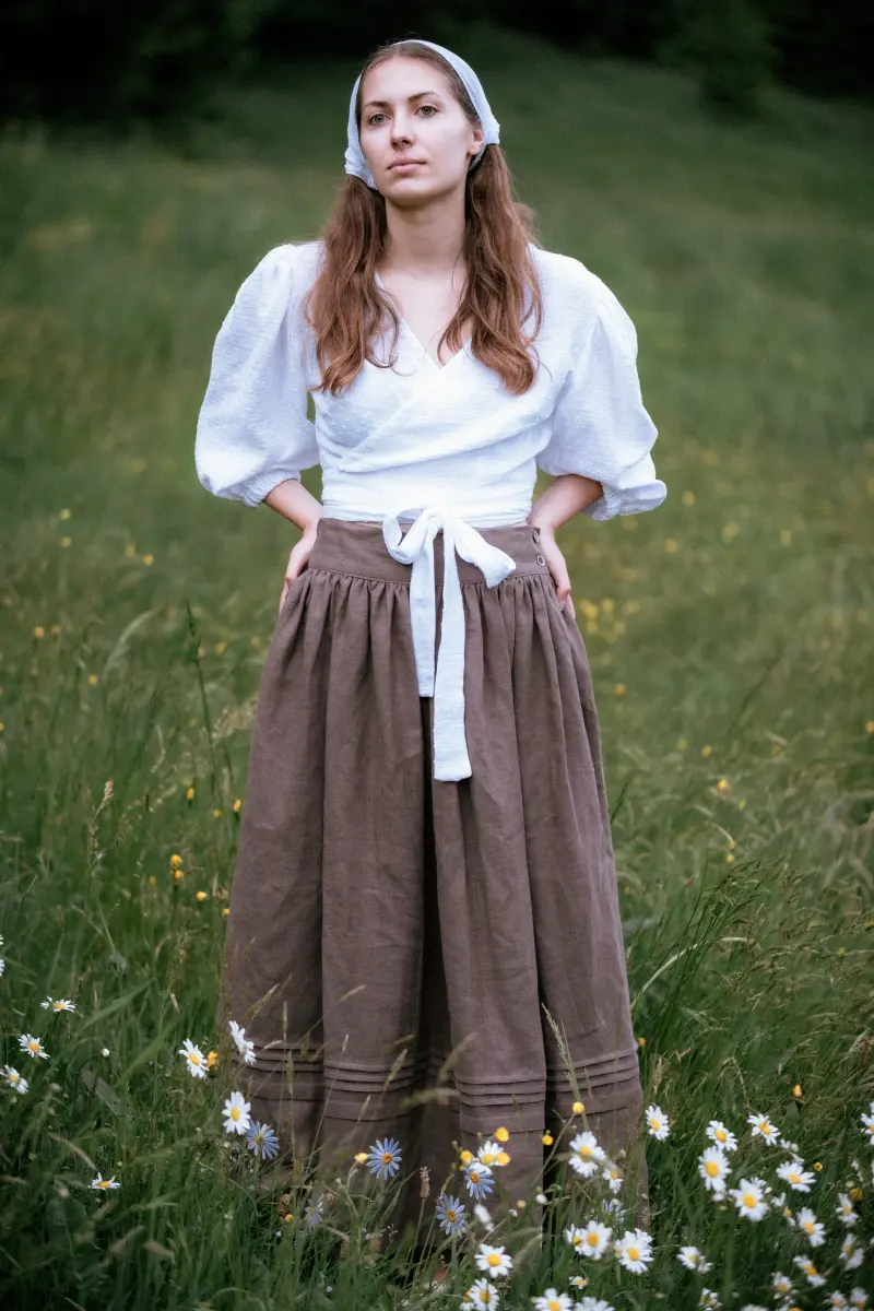 Vyšívaná ľanová sukňa-Margaréta