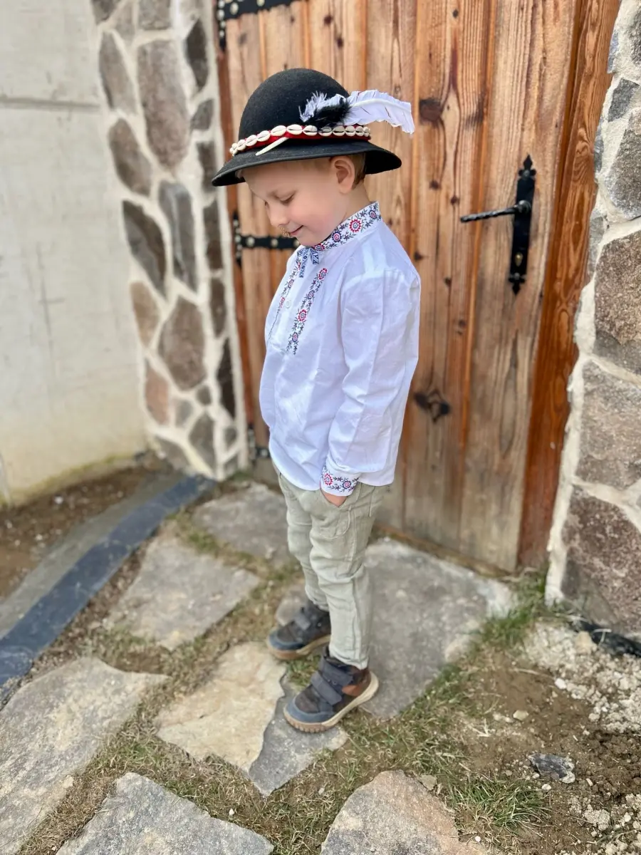 Detská vyšívaná košeľa - Malý šuhaj